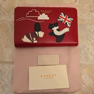 Radley London Red London England Soldier Scottie Dog Bifold Wallet
